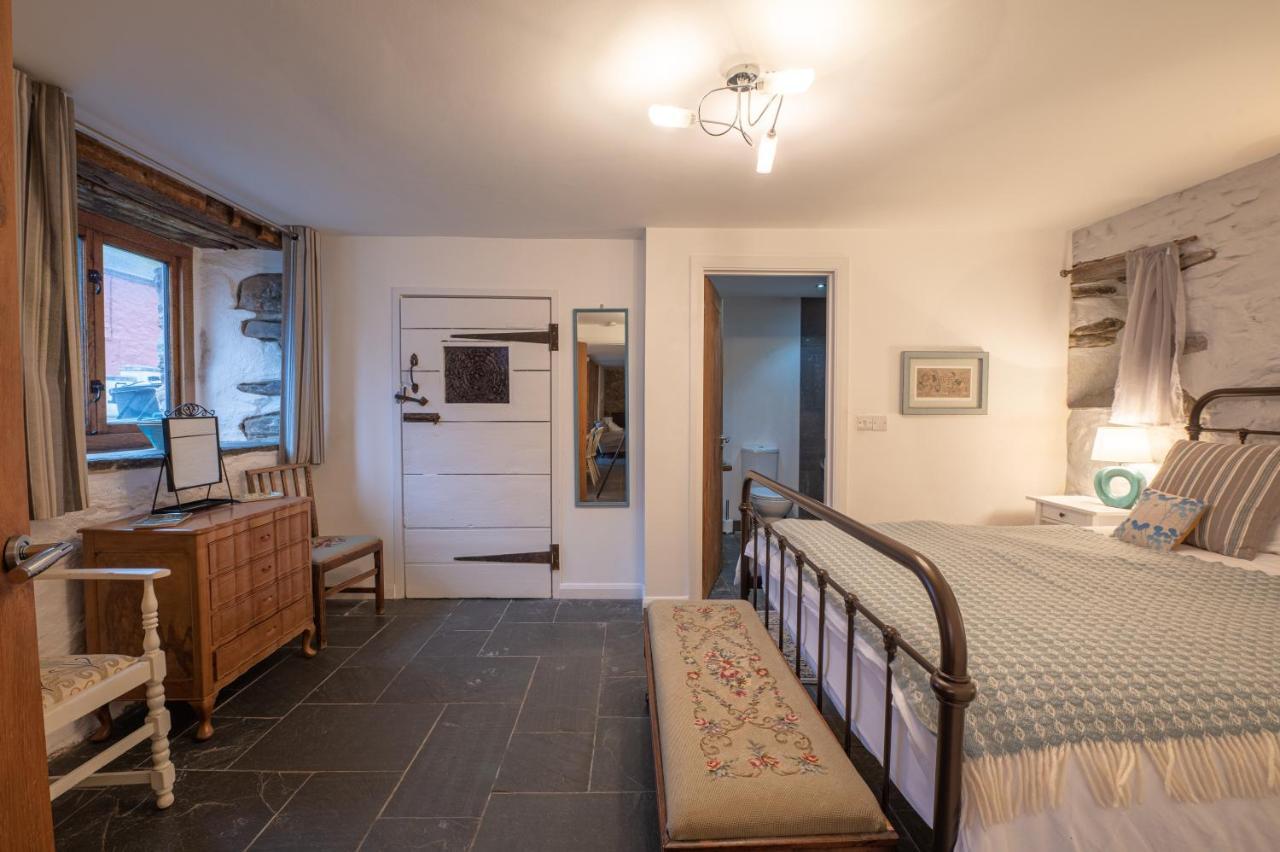 St Davids Hideaway With Roll-Top Bath & Log Burner Luaran gambar