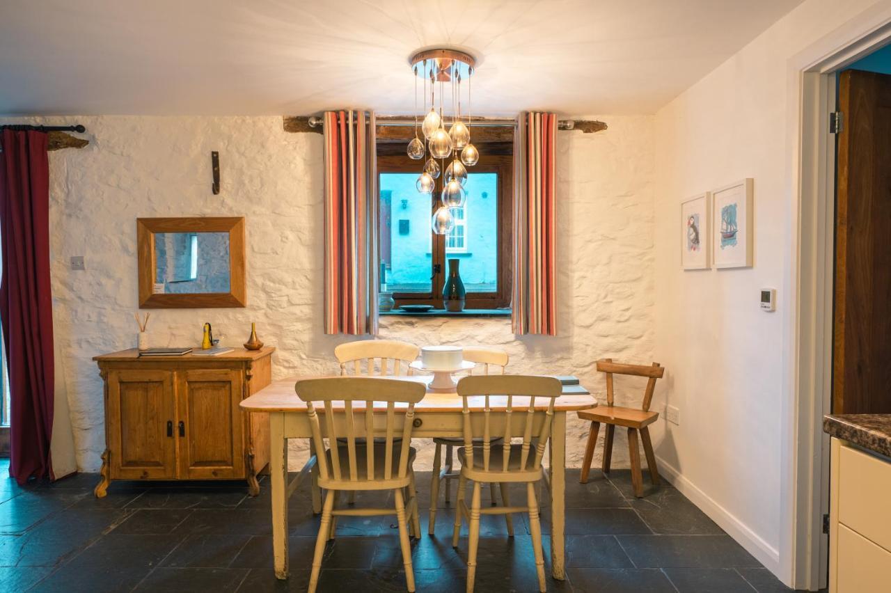 St Davids Hideaway With Roll-Top Bath & Log Burner Luaran gambar