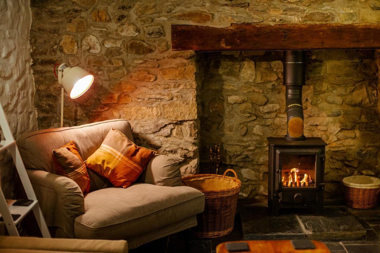 St Davids Hideaway With Roll-Top Bath & Log Burner Apartment Luaran gambar